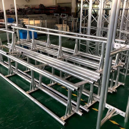 車間內(nèi)插銷架陳放